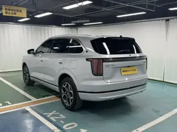 2026 JETOUR Shanhai L7 Plus с пробегом 900 км
