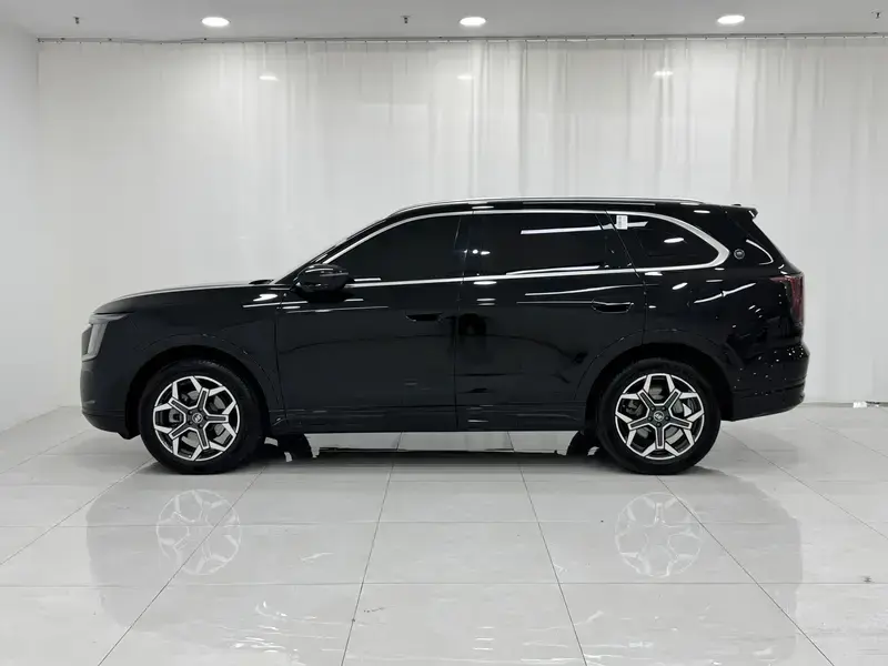 2026 JETOUR Shanhai L7 Plus с пробегом 15 000 км