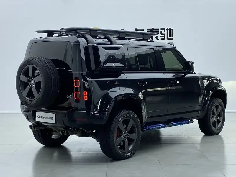 2023 Land Rover Defender с пробегом 93 800 км