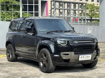 2023 Land Rover Defender с пробегом 141 000 км