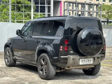 2023 Land Rover Defender с пробегом 141 000 км