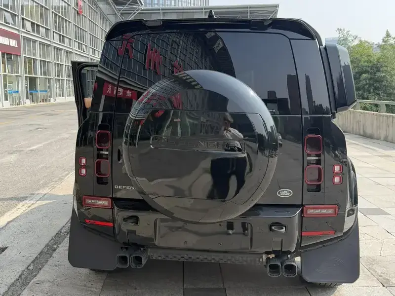 2024 Land Rover Defender с пробегом 38 000 км