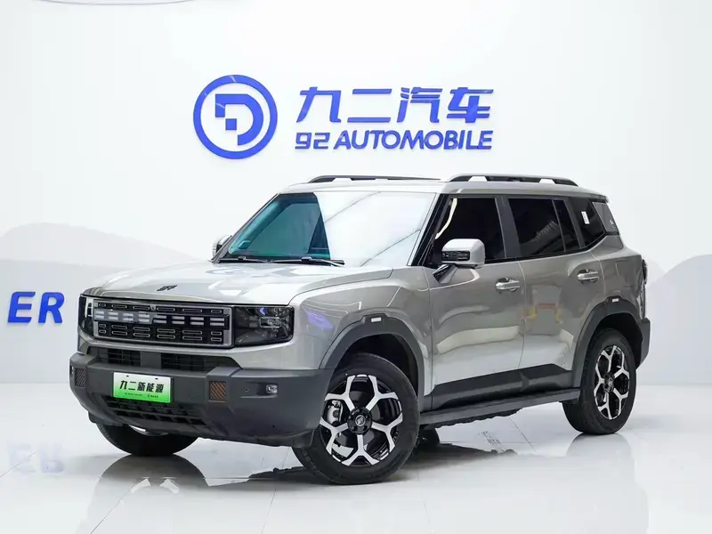 2025 JETOUR T1 с пробегом 8 000 км