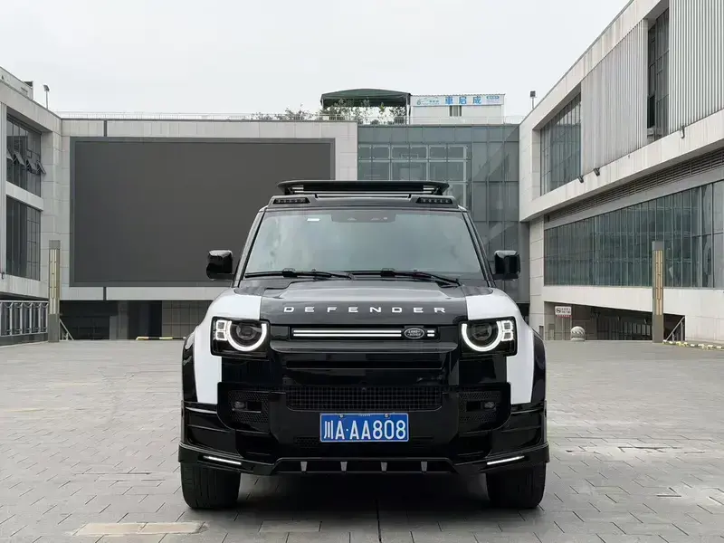 2024 Land Rover Defender с пробегом 50 000 км