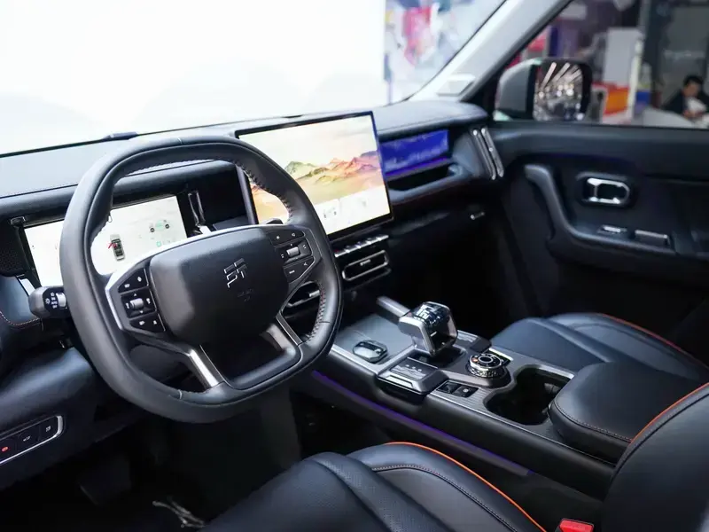 2025 JETOUR T1 с пробегом 8 000 км