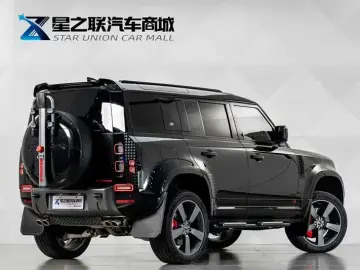 2023 Land Rover Defender с пробегом 4 900 км