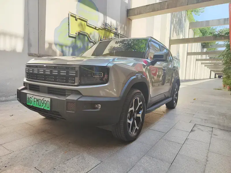 2025 JETOUR T1 с пробегом 33 000 км