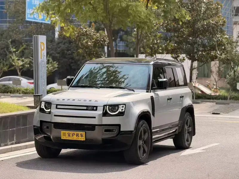 2023 Land Rover Defender с пробегом 70 000 км