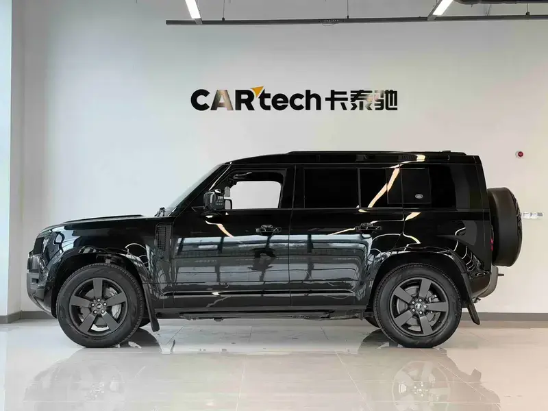 2023 Land Rover Defender с пробегом 26 000 км