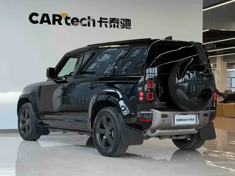 2023 Land Rover Defender с пробегом 26 000 км