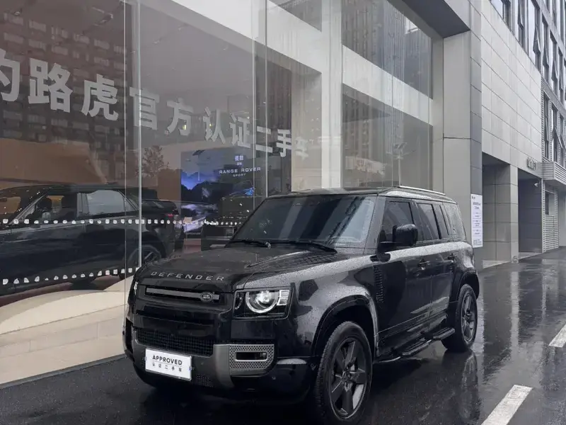 2024 Land Rover Defender с пробегом 18 000 км