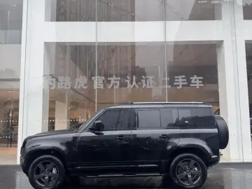 2024 Land Rover Defender с пробегом 18 000 км