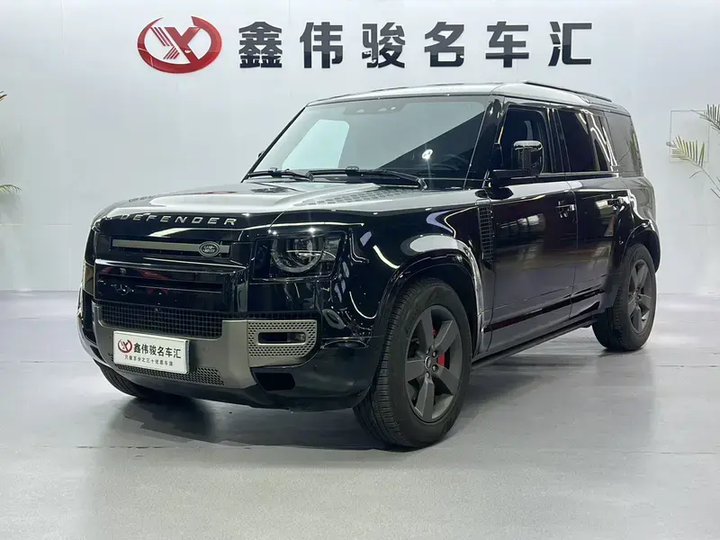 2025 Land Rover Defender с пробегом 10 000 км