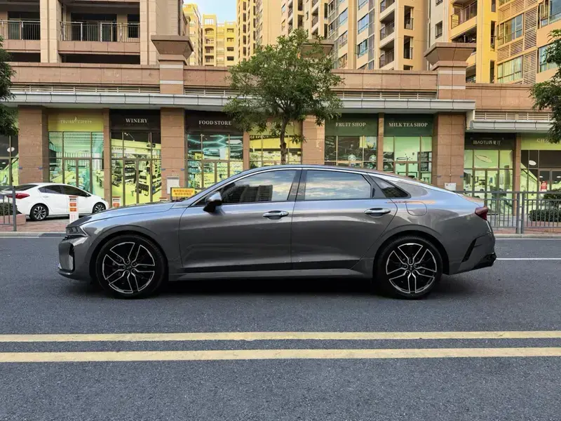 2020 Kia K5 с пробегом 91 900 км