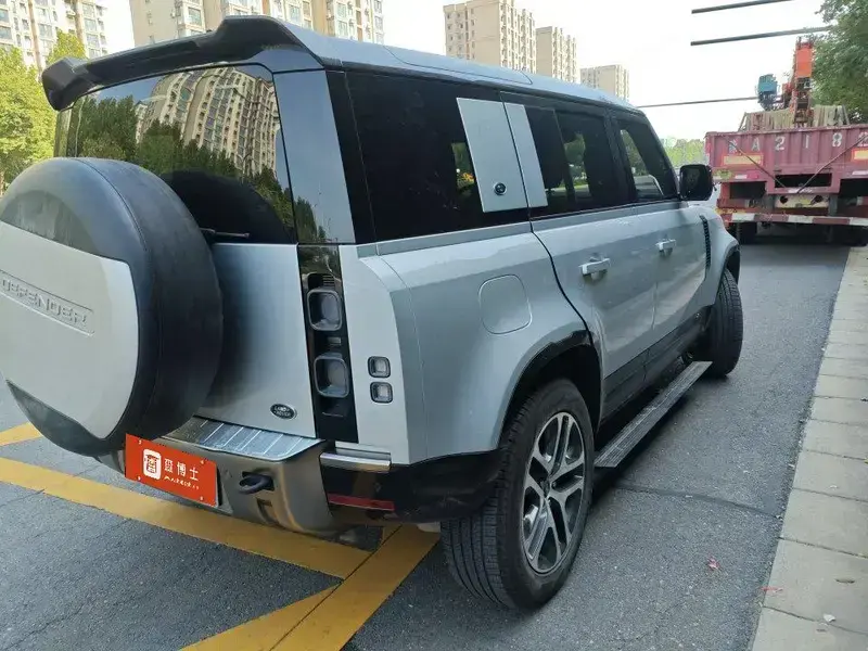2021 Land Rover Defender с пробегом 45 100 км
