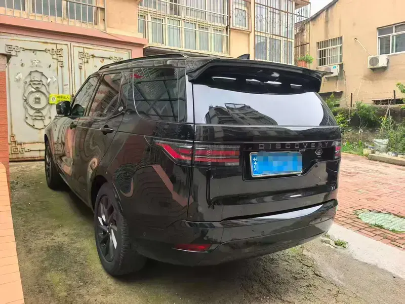2023 Land Rover Discovery с пробегом 46 000 км