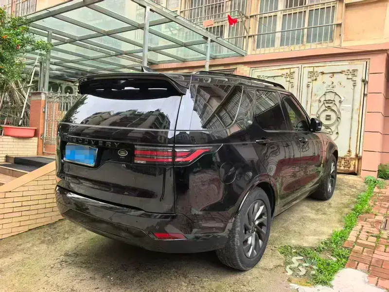2023 Land Rover Discovery с пробегом 46 000 км