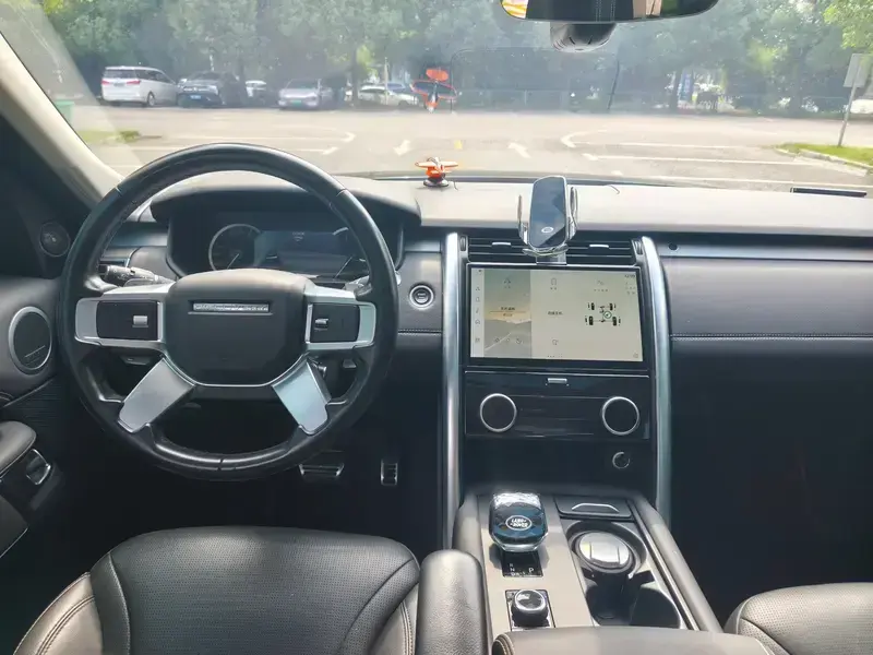 2021 Land Rover Discovery с пробегом 75 000 км