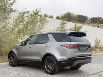 2021 Land Rover Discovery с пробегом 40 000 км