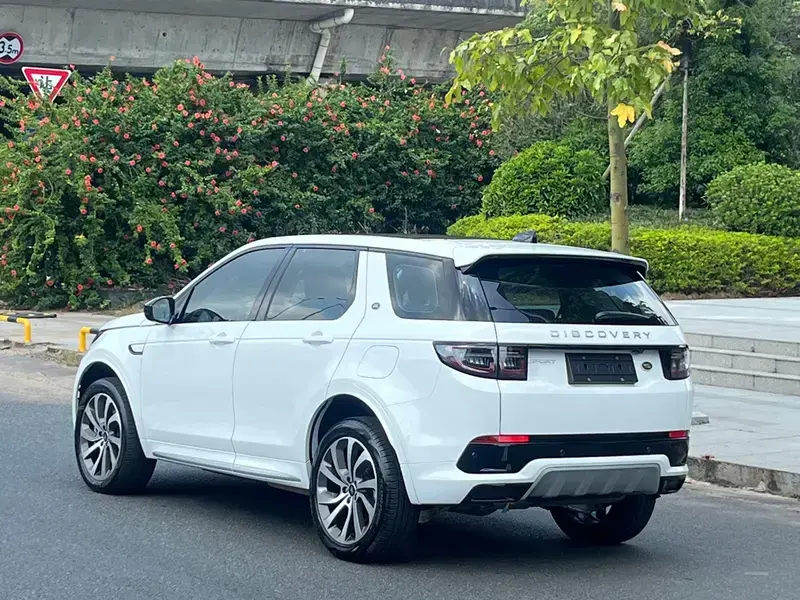 2024 Land Rover Discovery Sport с пробегом 24 000 км