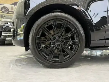 2026 Land Rover Range Rover с пробегом 300 км