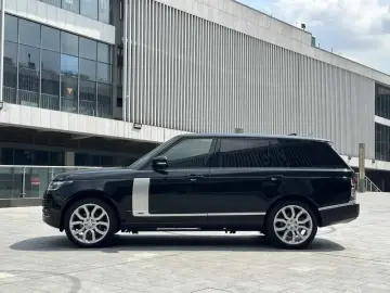 2022 Land Rover Range Rover с пробегом 20 000 км