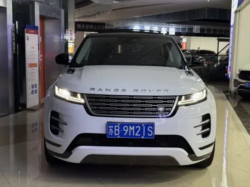 2024 Land Rover Range Rover Evoque с пробегом 15 000 км