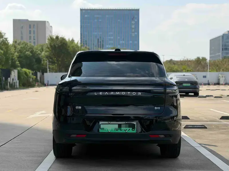 2025 Leapmotor B10 с пробегом 44 000 км