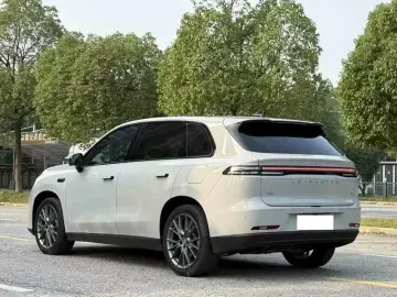 2024 Leapmotor C10 с пробегом 23 300 км