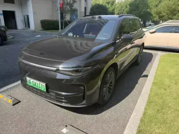 Leapmotor C16