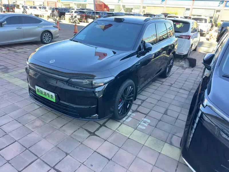 2026 Leapmotor C16 с пробегом 27 000 км