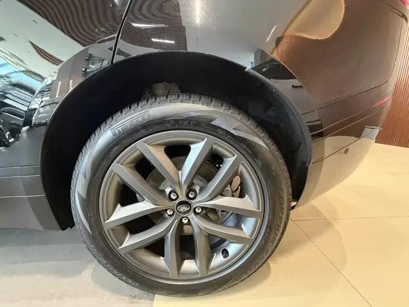 2026 Land Rover Range Rover Velar с пробегом 100 км