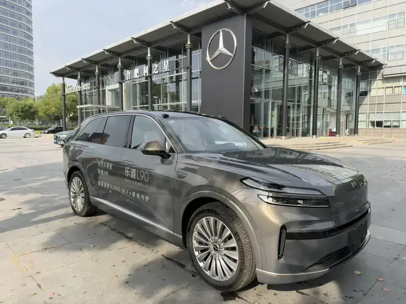 2025 Nio Onvo L90 с пробегом 14 000 км