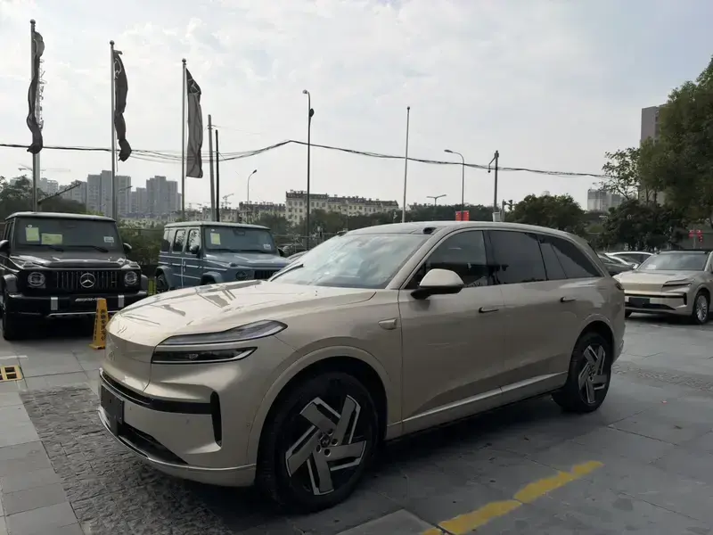 2025 Nio Onvo L90 с пробегом 30 000 км