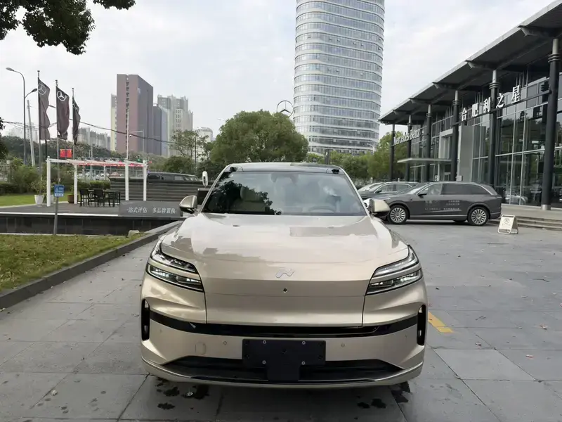 2025 Nio Onvo L90 с пробегом 17 000 км