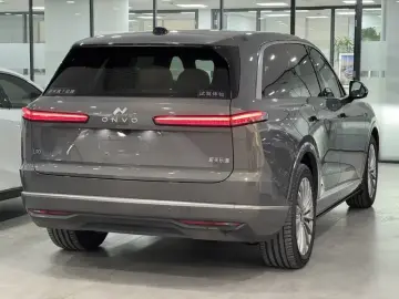 2025 Nio Onvo L90 с пробегом 13 600 км