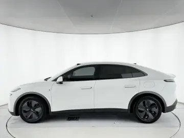 2024 Nio Onvo L60 с пробегом 36 000 км