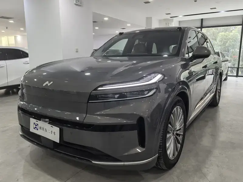 2025 Nio Onvo L90 с пробегом 13 300 км