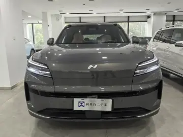 2025 Nio Onvo L90 с пробегом 13 300 км