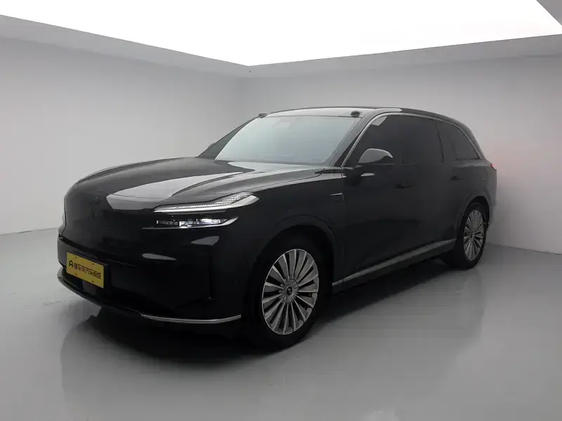 2025 Nio Onvo L90 с пробегом 35 000 км