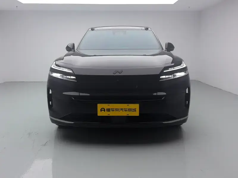 2025 Nio Onvo L90 с пробегом 35 000 км