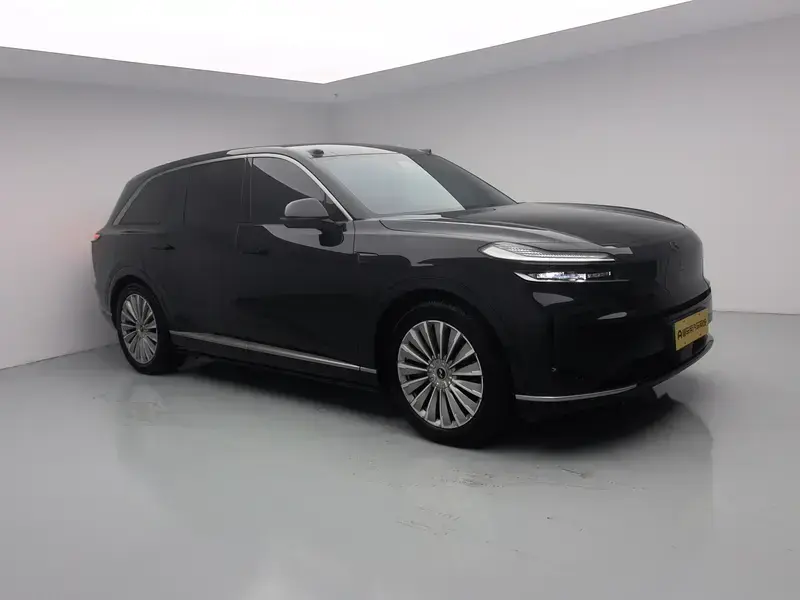 2025 Nio Onvo L90 с пробегом 35 000 км