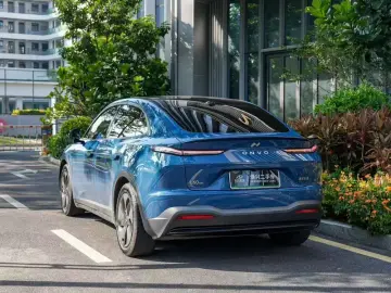 2024 Nio Onvo L60 с пробегом 15 600 км