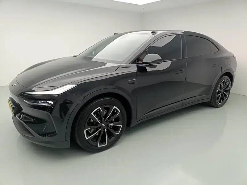 2025 Nio Onvo L60 с пробегом 16 600 км