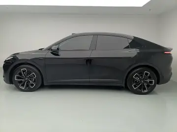 2025 Nio Onvo L60 с пробегом 16 600 км