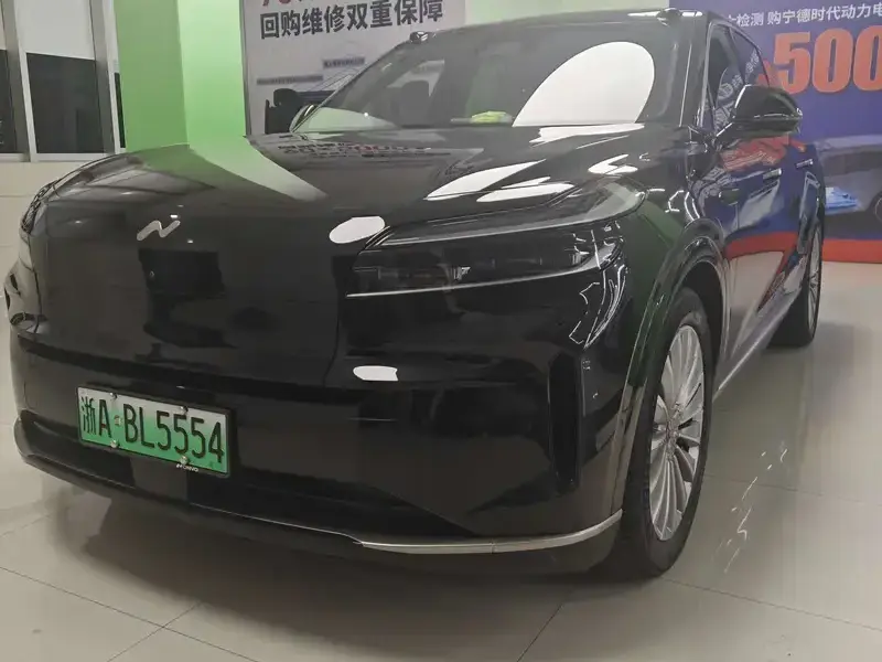 2025 Nio Onvo L90 с пробегом 8 000 км