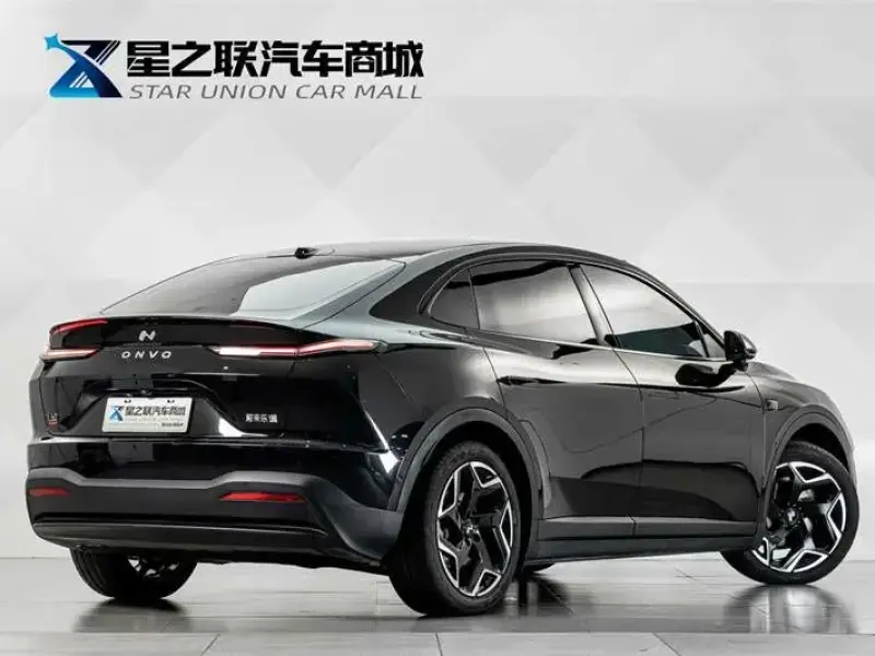 2025 Nio Onvo L60 с пробегом 17 300 км