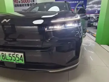 2025 Nio Onvo L90 с пробегом 8 000 км