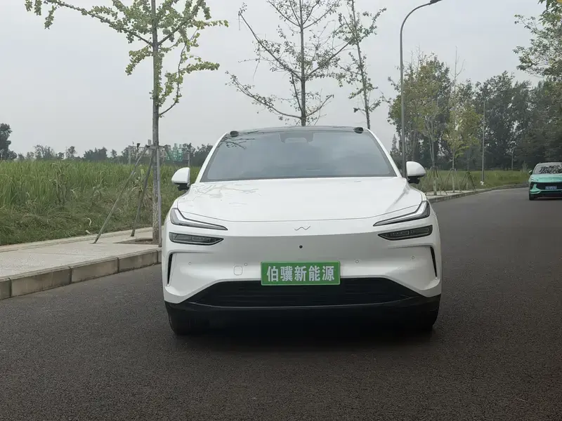 2024 Nio Onvo L60 с пробегом 34 000 км
