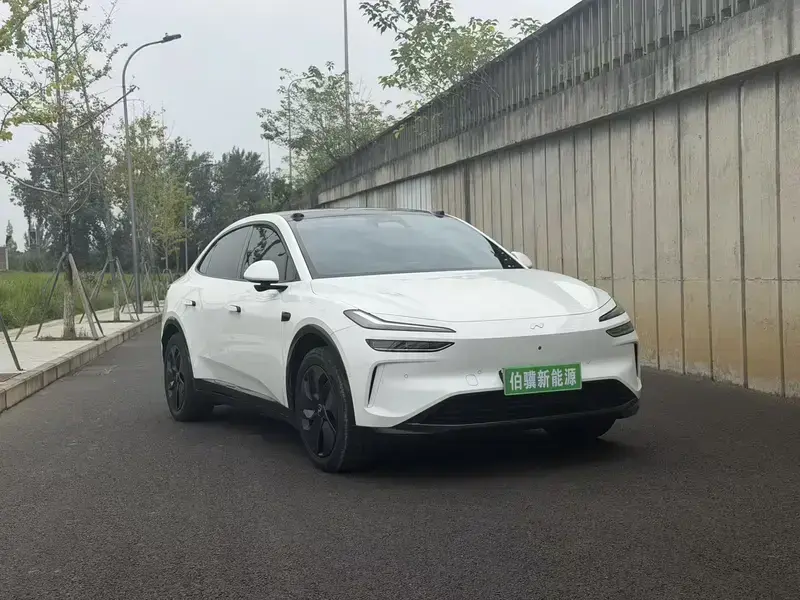 2024 Nio Onvo L60 с пробегом 34 000 км